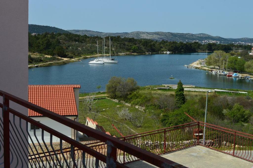 Apartmani Slavica Sibenik Exterior photo